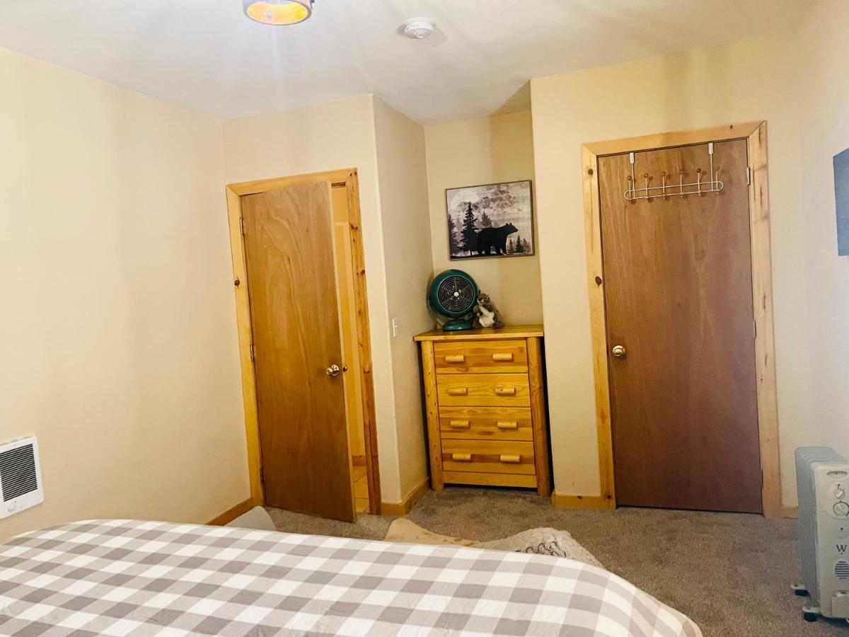 Adventure Awaits 3King Bed,2Bath Log Cabin In Heart Of Duck Creek Village! Buitenkant foto