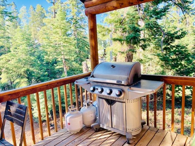 Adventure Awaits 3King Bed,2Bath Log Cabin In Heart Of Duck Creek Village! Buitenkant foto