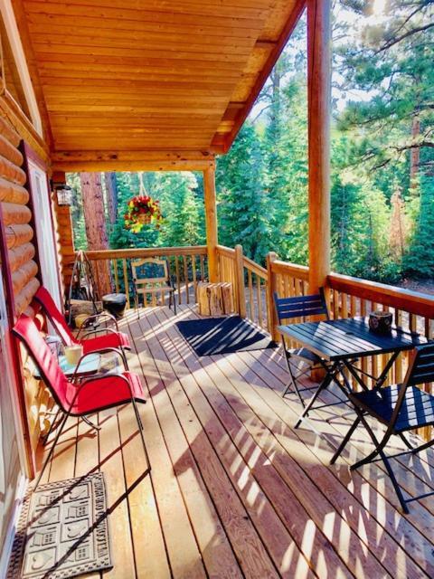 Adventure Awaits 3King Bed,2Bath Log Cabin In Heart Of Duck Creek Village! Buitenkant foto